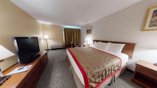 Ramada by Wyndham Strasburg image 38