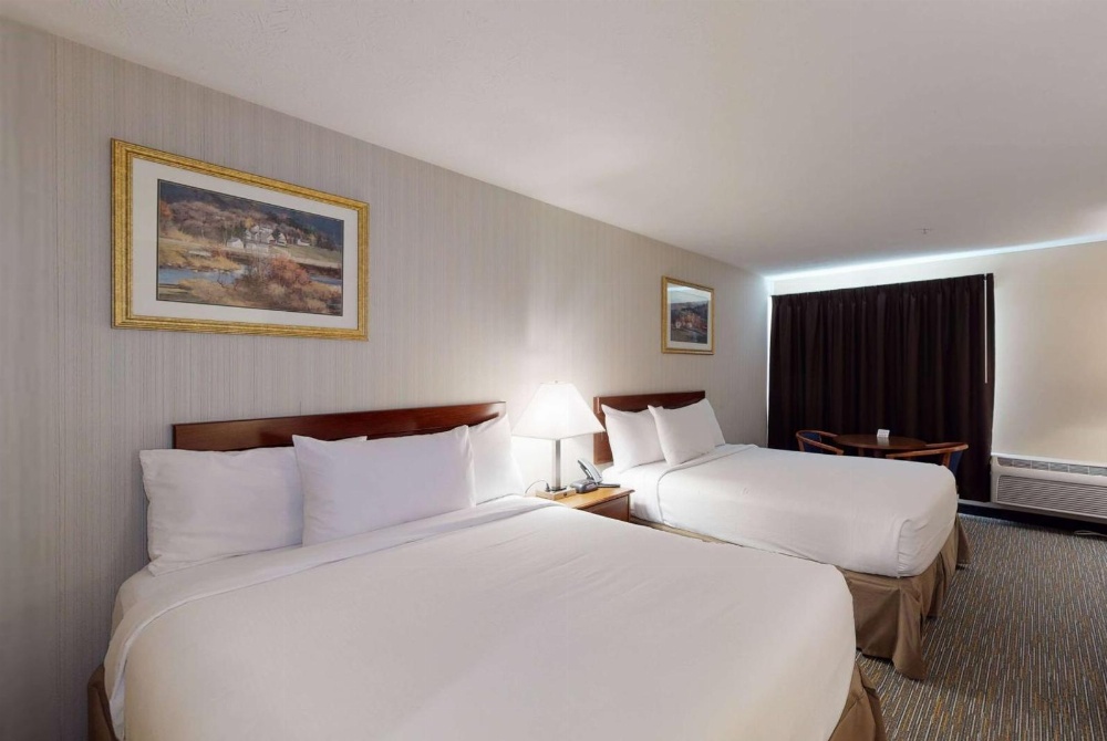 Ramada by Wyndham Strasburg