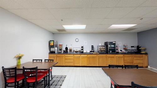 Ramada by Wyndham Strasburg image 40